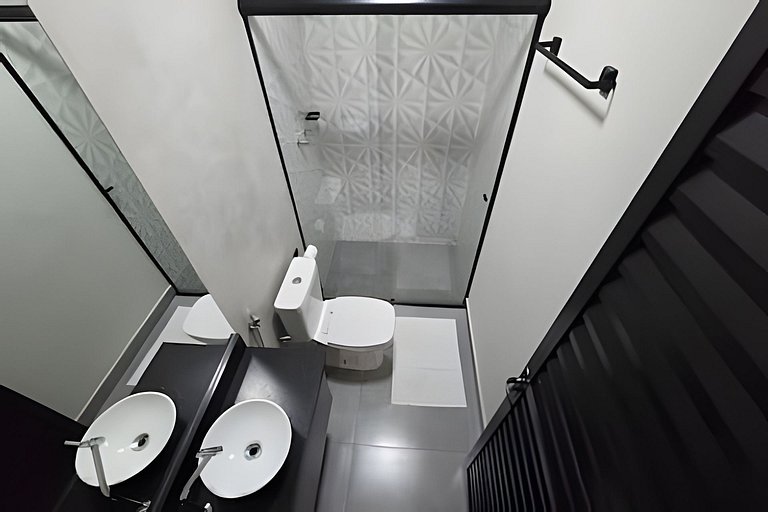 Zuccaro Studio 6 próximo a USC, Tauste e Rondon.