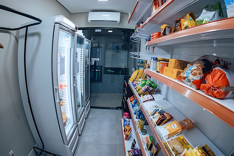 Zuccaro Studio 6 próximo a USC, Tauste e Rondon.