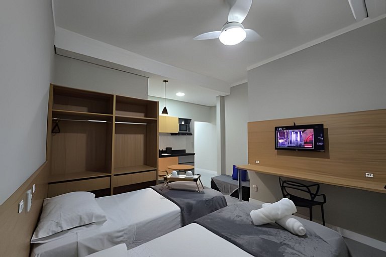 Zuccaro Studio 6 próximo a USC, Tauste e Rondon.