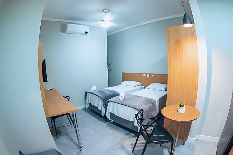 Zuccaro Studio 6 próximo a USC, Tauste e Rondon.