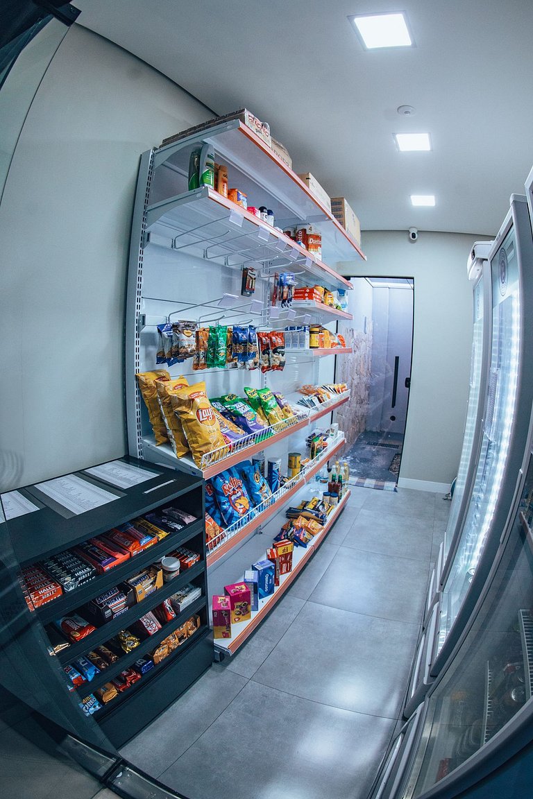 Zuccaro Studio 6 próximo a USC, Tauste e Rondon.