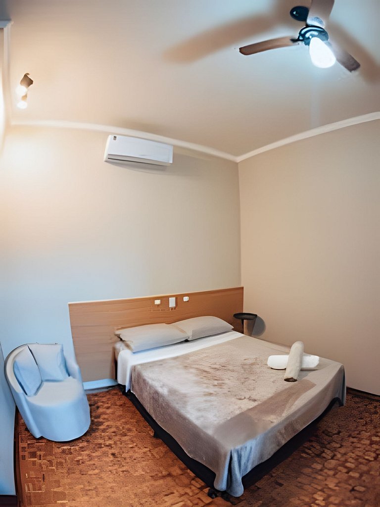 Zuccaro Studio 10-próximo a USC, Tauste e Rondon.