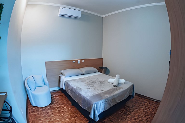 Zuccaro Studio 10-próximo a USC, Tauste e Rondon.