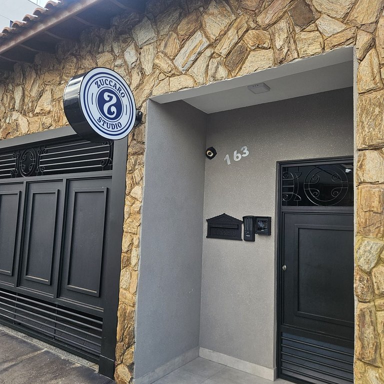 Zuccaro Studio 10-próximo a USC, Tauste e Rondon.