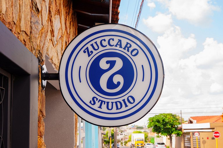 Zuccaro Studio 10-próximo a USC, Tauste e Rondon.